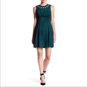 Eliza J emerald green velvet dress size 6